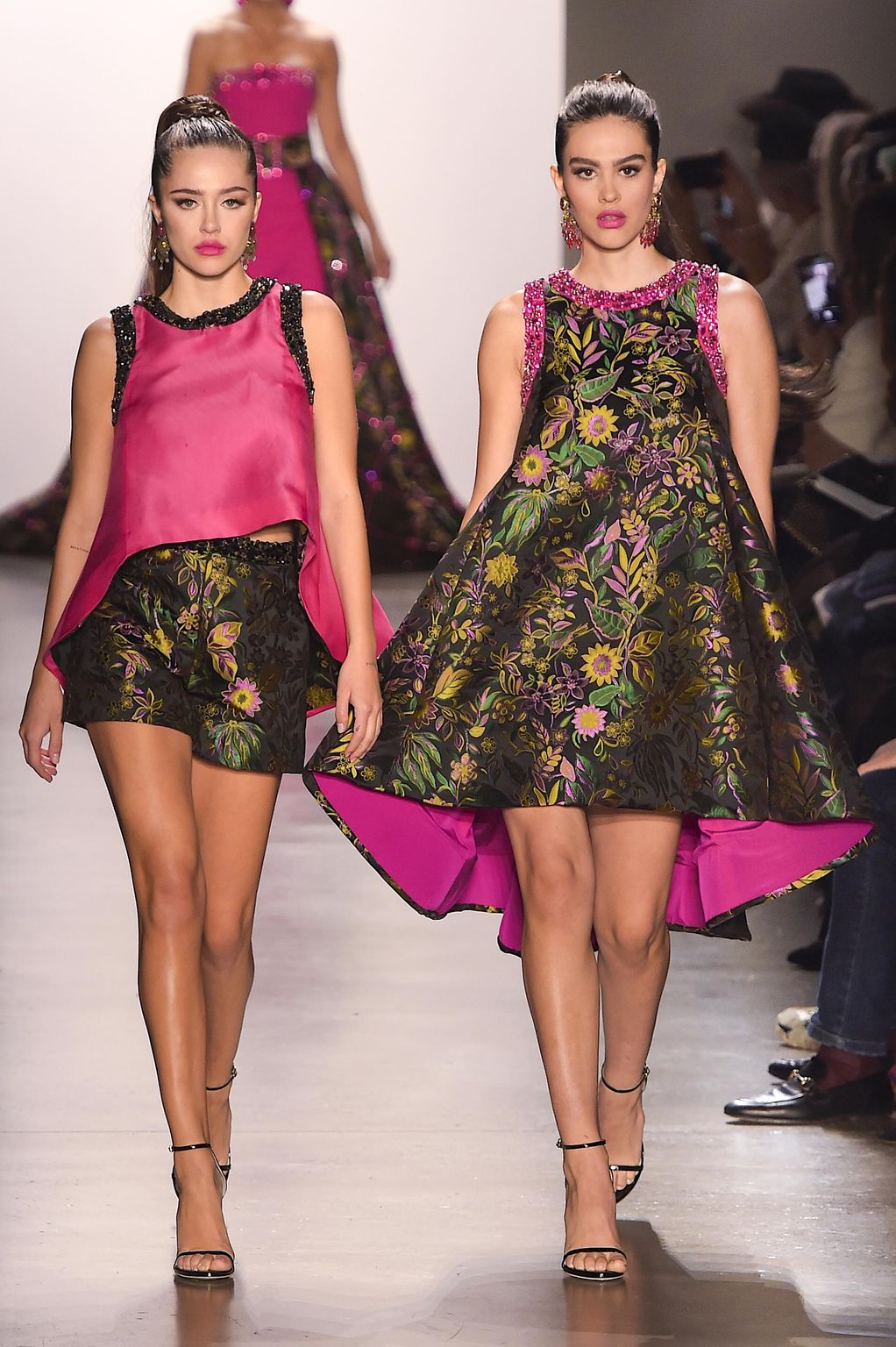 Fashion Week New York Fall/Winter 2020 look 59 de la collection Dennis Basso womenswear