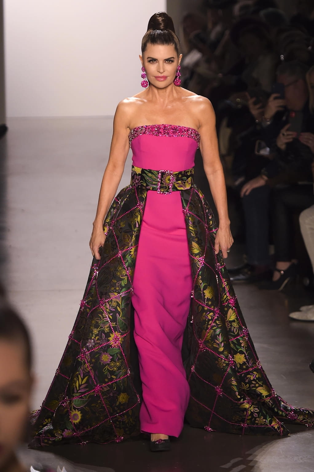 Fashion Week New York Fall/Winter 2020 look 60 de la collection Dennis Basso womenswear