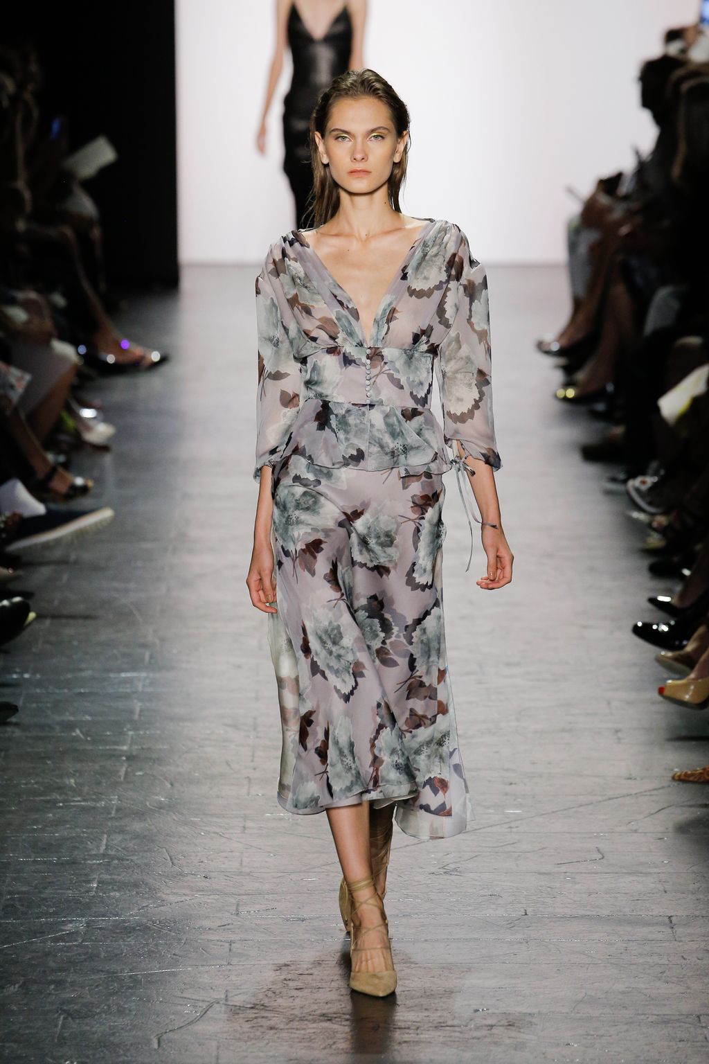 Fashion Week New York Spring/Summer 2017 look 36 de la collection Dennis Basso womenswear