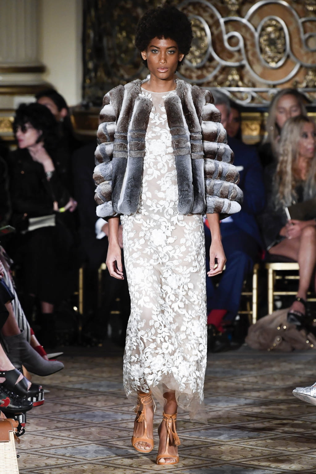 Fashion Week New York Spring/Summer 2018 look 23 from the Dennis Basso collection womenswear