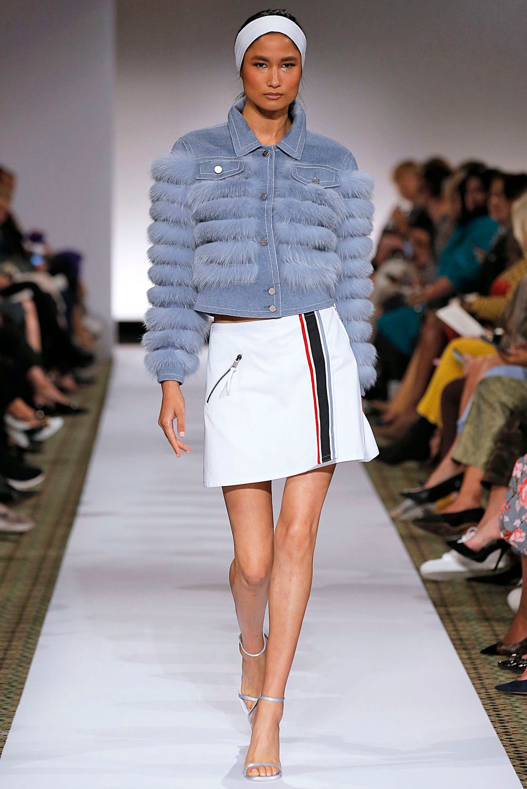 Fashion Week New York Spring/Summer 2019 look 25 de la collection Dennis Basso womenswear