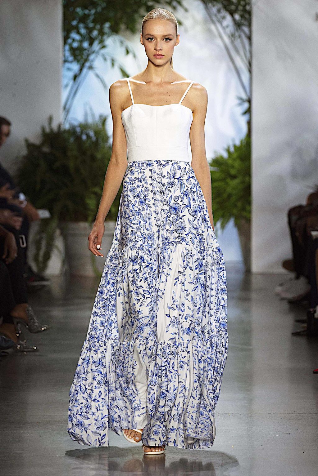 Fashion Week New York Spring/Summer 2020 look 9 de la collection Dennis Basso womenswear