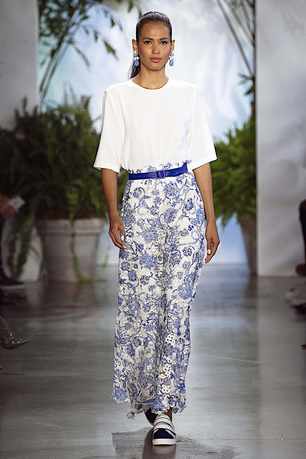Fashion Week New York Spring/Summer 2020 look 19 de la collection Dennis Basso womenswear