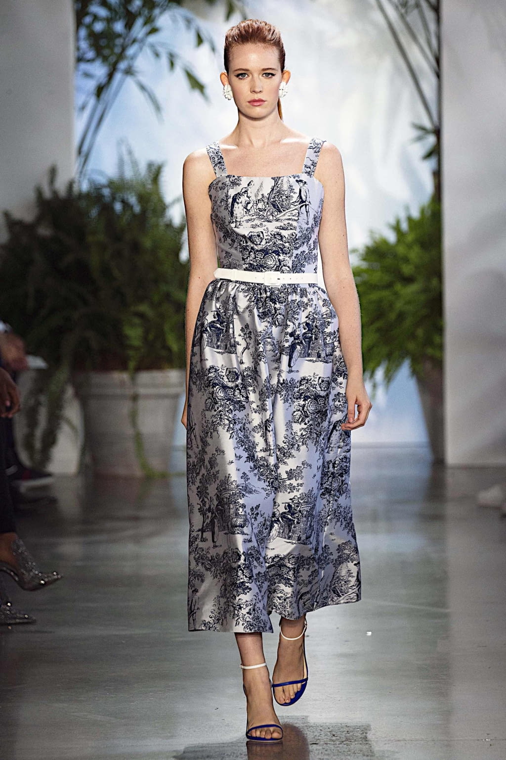 Fashion Week New York Spring/Summer 2020 look 21 from the Dennis Basso collection womenswear