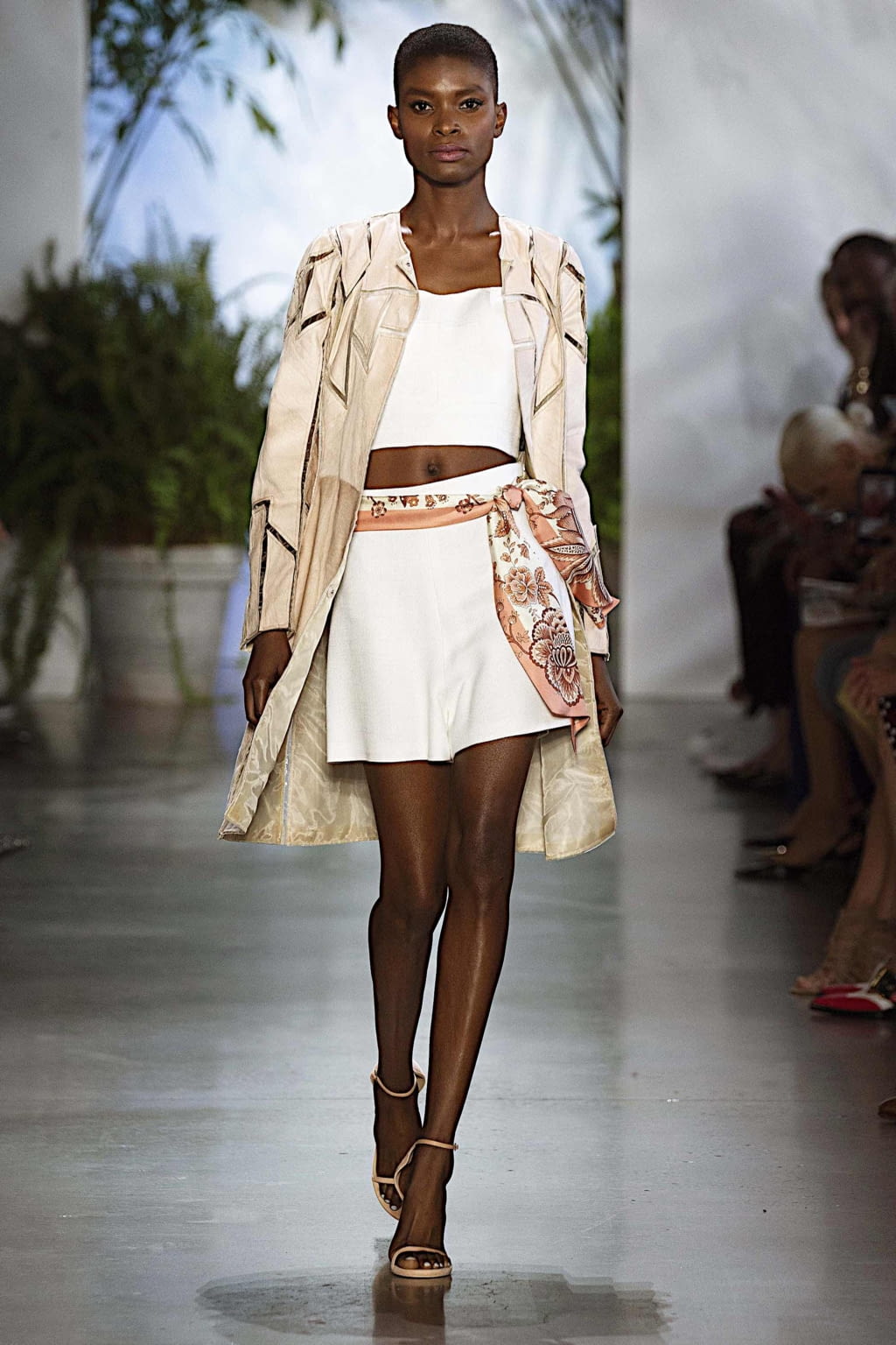 Fashion Week New York Spring/Summer 2020 look 24 from the Dennis Basso collection womenswear