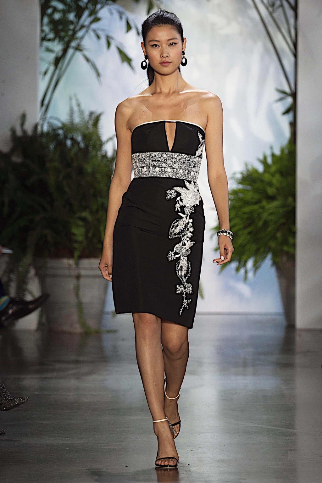 Fashion Week New York Spring/Summer 2020 look 47 de la collection Dennis Basso womenswear