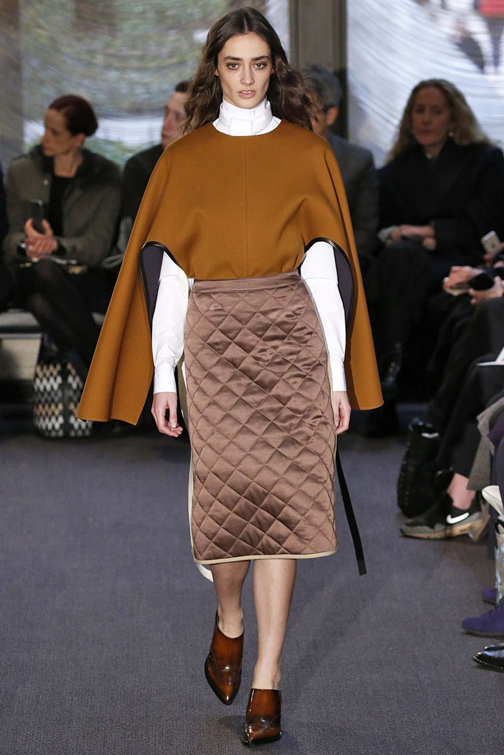 Fashion Week New York Fall/Winter 2018 look 14 from the Derek Lam collection womenswear