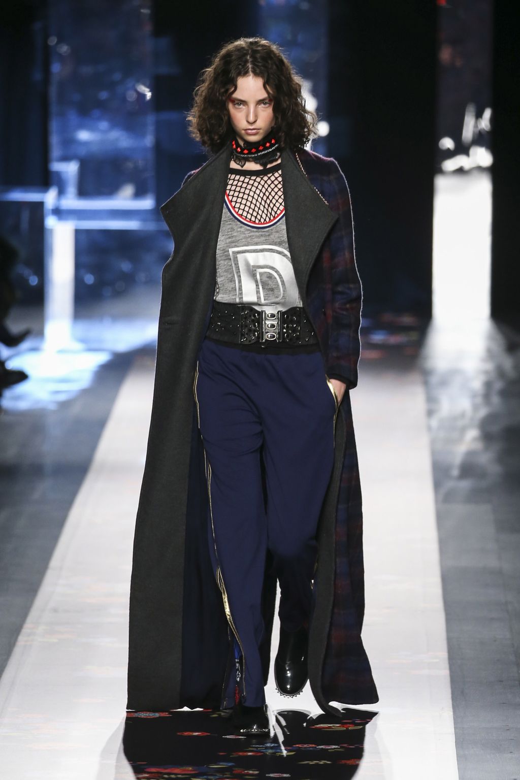 Fashion Week New York Fall/Winter 2017 look 3 from the Desigual collection womenswear