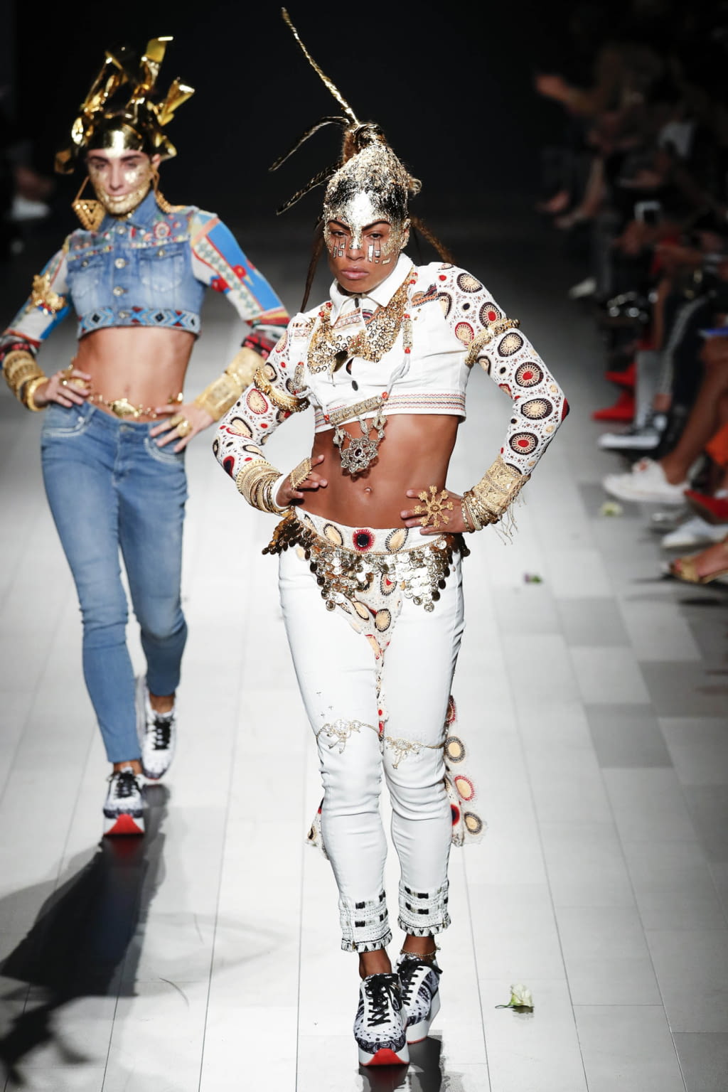 Fashion Week New York Spring/Summer 2018 look 35 from the Desigual collection womenswear