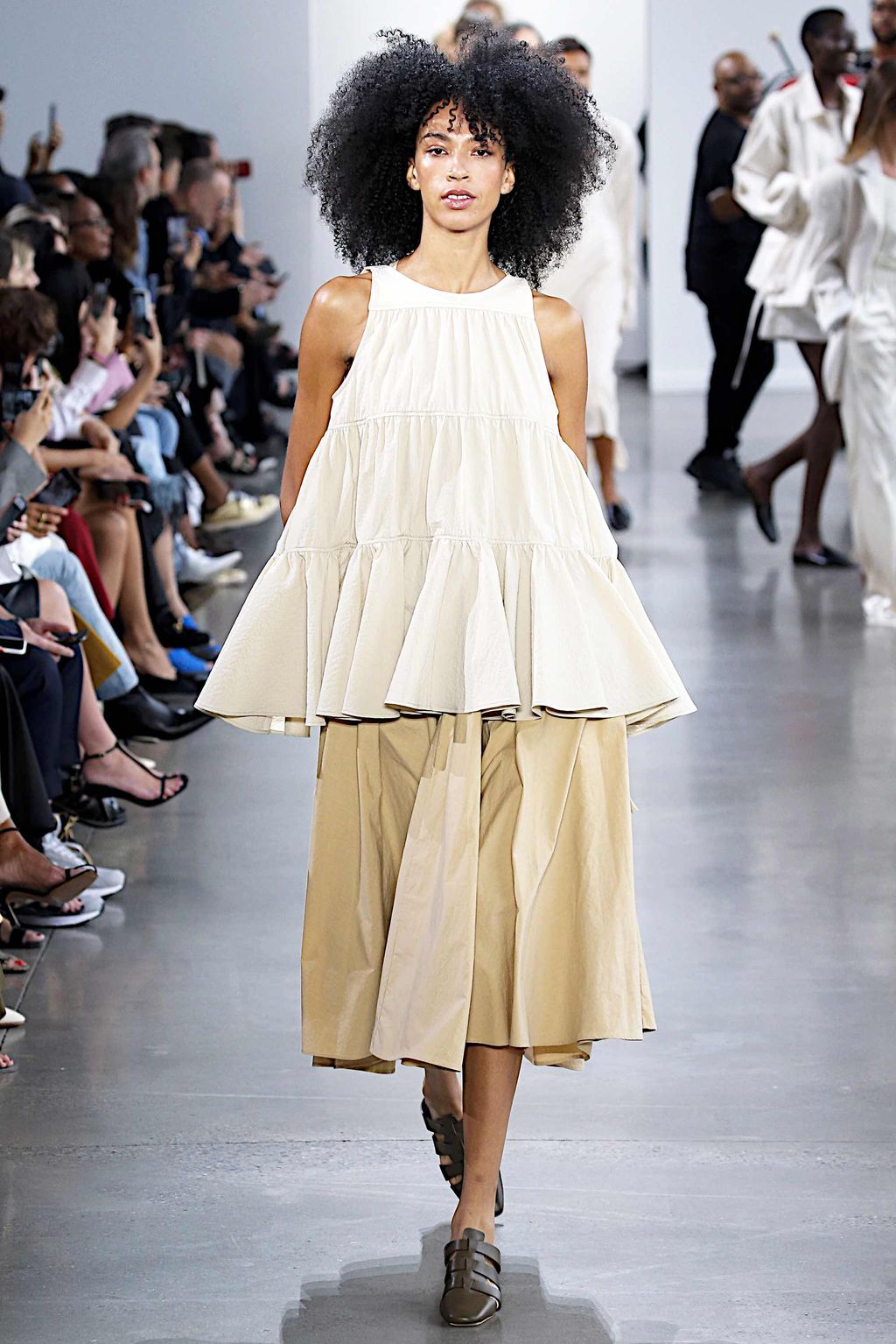 Fashion Week New York Spring/Summer 2020 look 33 from the Deveaux collection womenswear