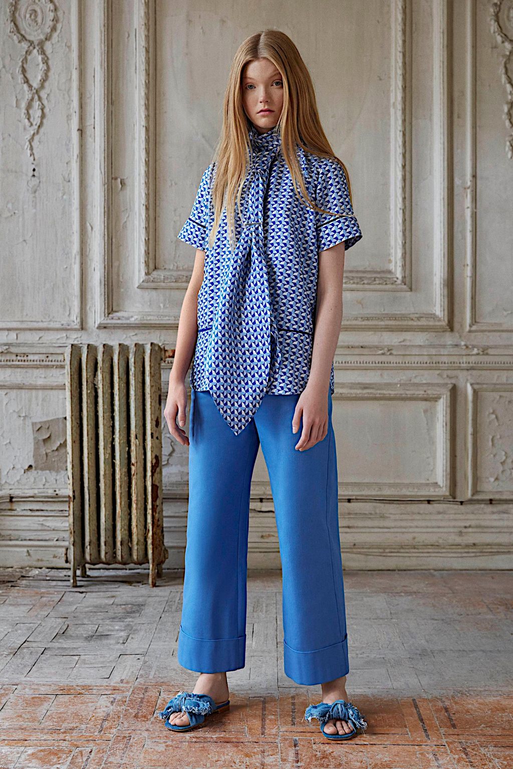 Fashion Week Paris Spring/Summer 2021 look 15 from the Dice Kayek collection 女装