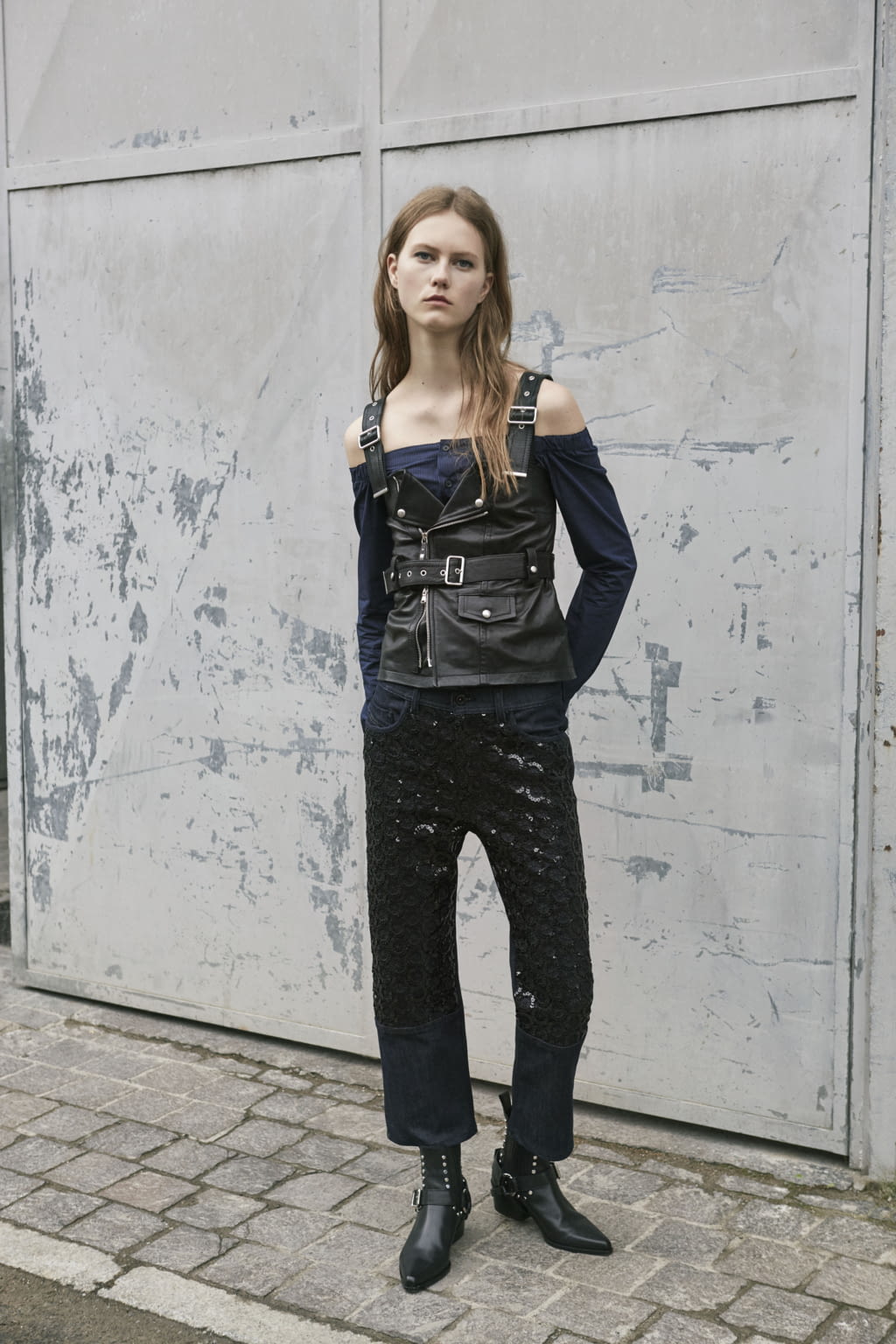 Fashion Week Milan Resort 2017 look 14 from the Diesel Black Gold collection 女装