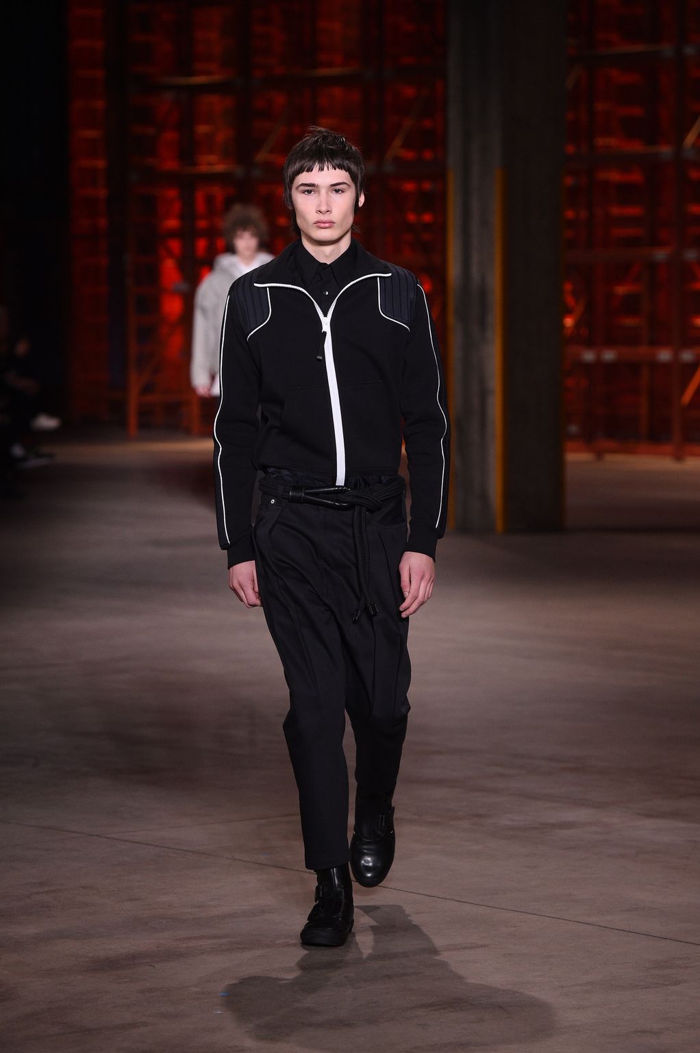 Fashion Week Milan Fall/Winter 2017 look 4 de la collection Diesel Black Gold menswear