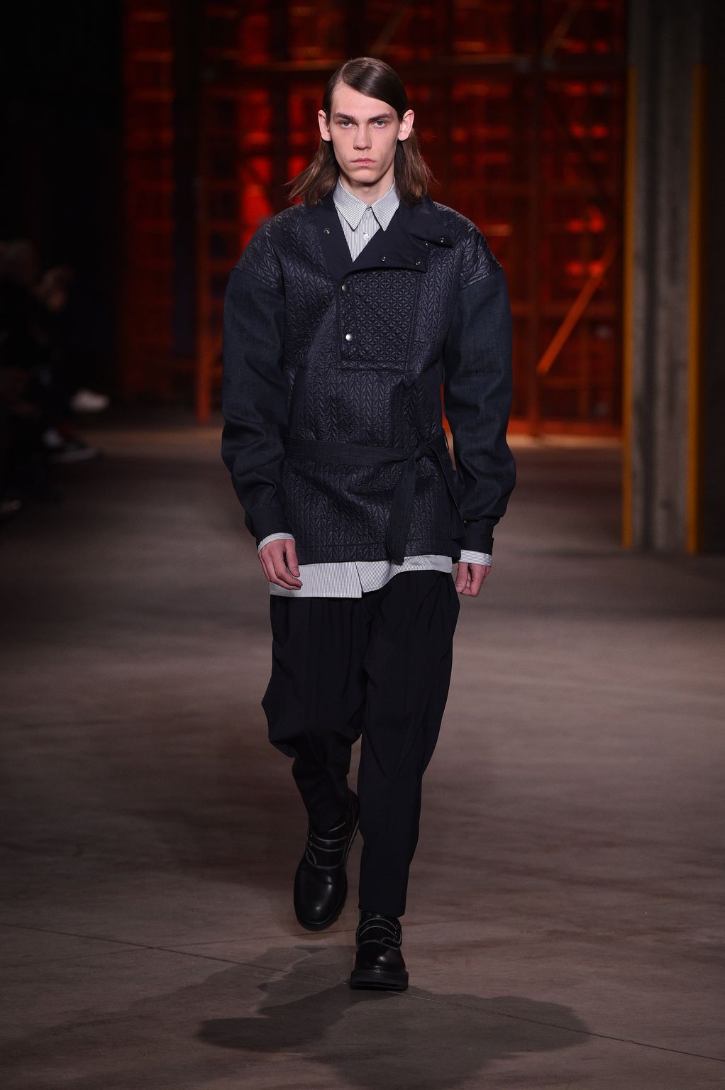 Fashion Week Milan Fall/Winter 2017 look 13 de la collection Diesel Black Gold menswear