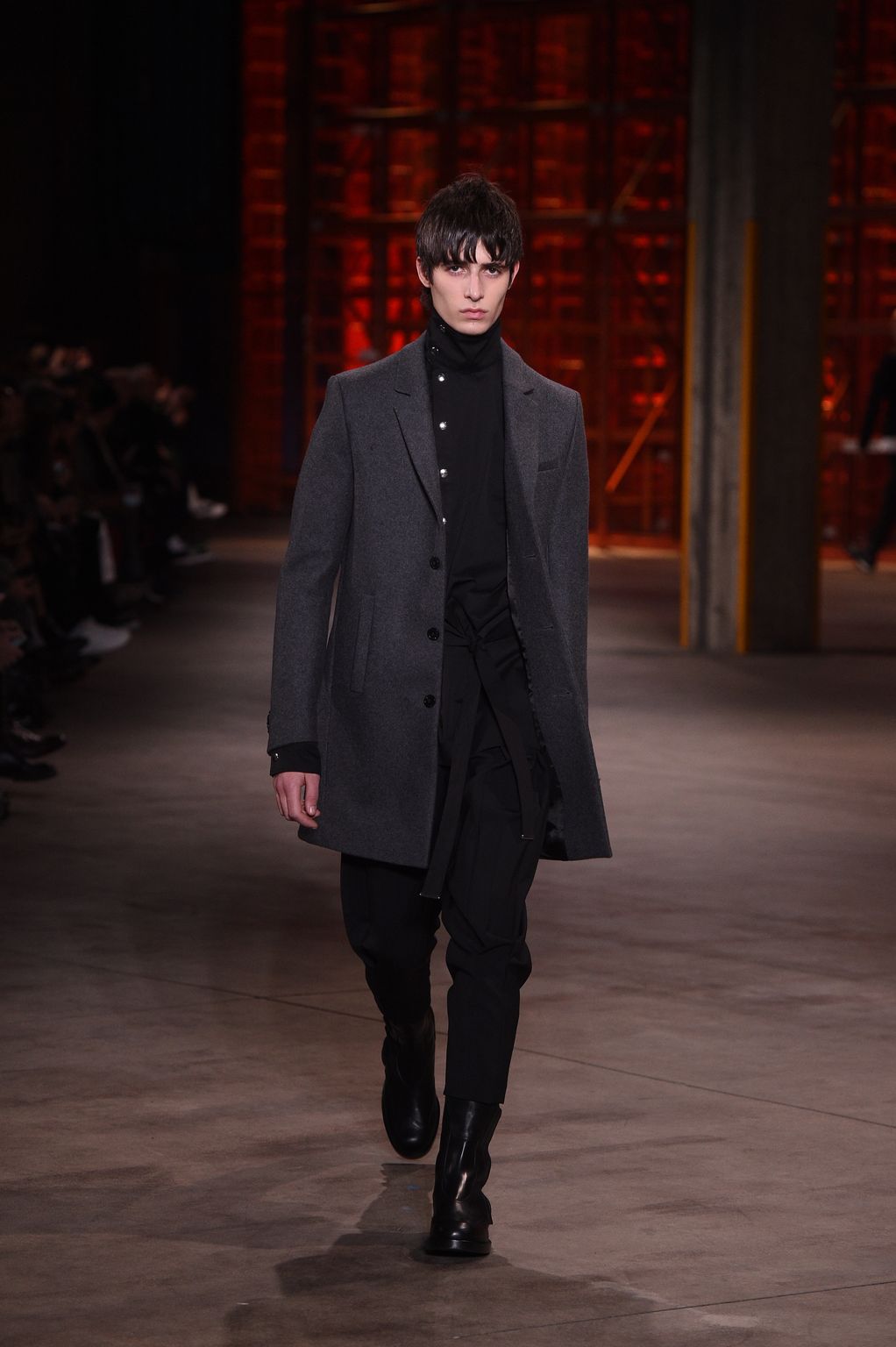 Fashion Week Milan Fall/Winter 2017 look 36 from the Diesel Black Gold collection menswear