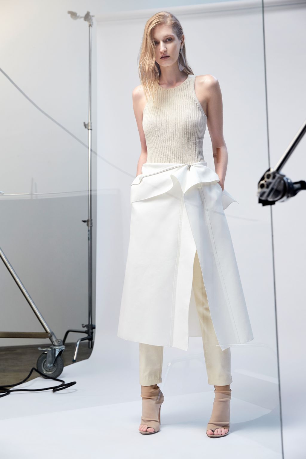 Fashion Week New York Resort 2017 look 4 from the Dion Lee collection womenswear