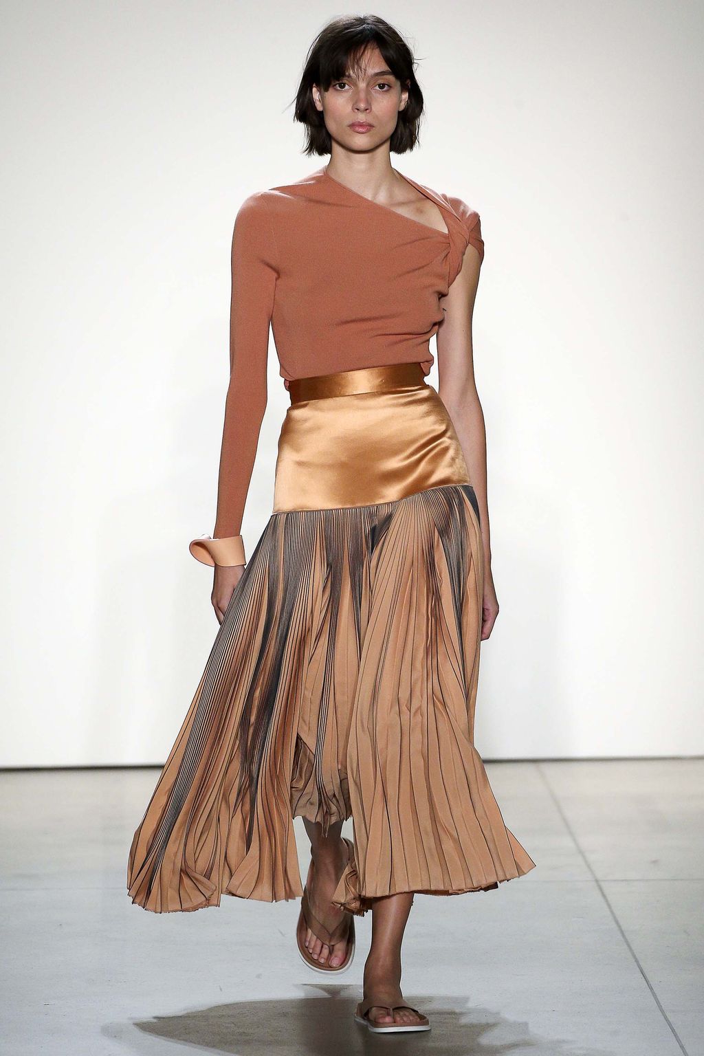 Fashion Week New York Spring/Summer 2018 look 39 from the Dion Lee collection womenswear