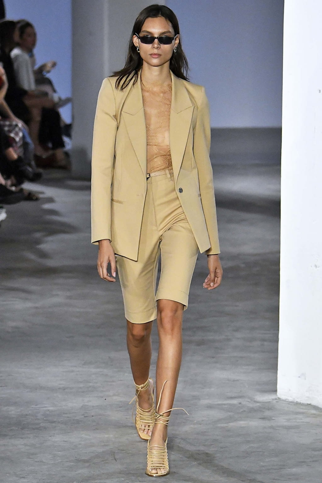 Fashion Week New York Spring/Summer 2019 look 2 de la collection Dion Lee womenswear