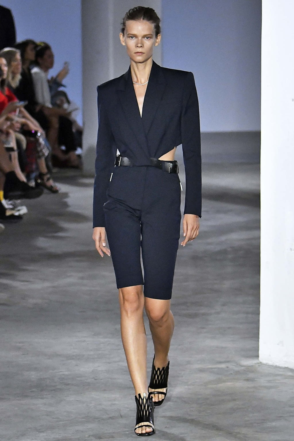Fashion Week New York Spring/Summer 2019 look 16 from the Dion Lee collection 女装