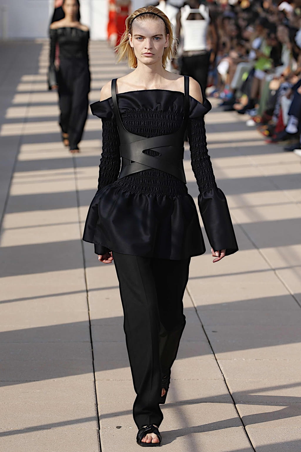 Fashion Week New York Spring/Summer 2020 look 36 de la collection Dion Lee womenswear