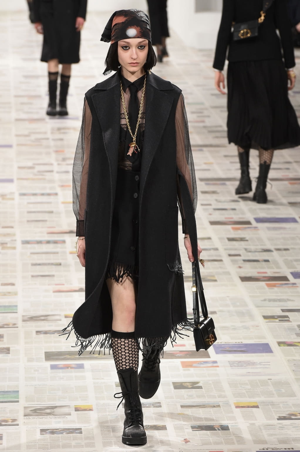 Fashion Week Paris Fall/Winter 2020 look 14 from the Christian Dior collection womenswear