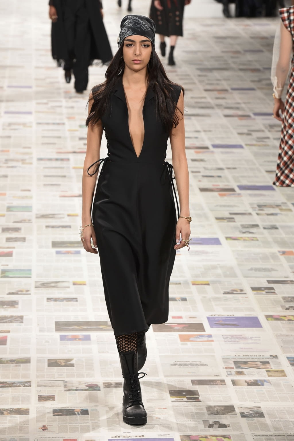Fashion Week Paris Fall/Winter 2020 look 16 de la collection Christian Dior womenswear