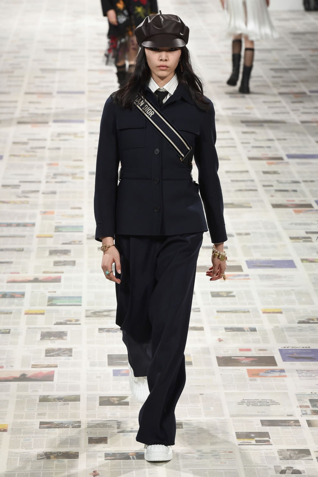 Fashion Week Paris Fall/Winter 2020 look 56 from the Christian Dior collection womenswear