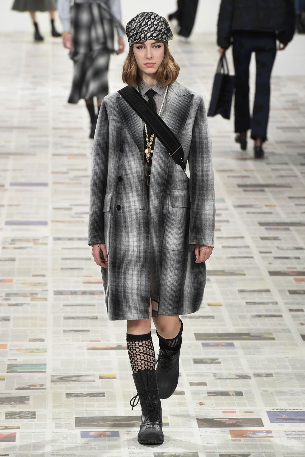 Fashion Week Paris Fall/Winter 2020 look 66 from the Christian Dior collection womenswear