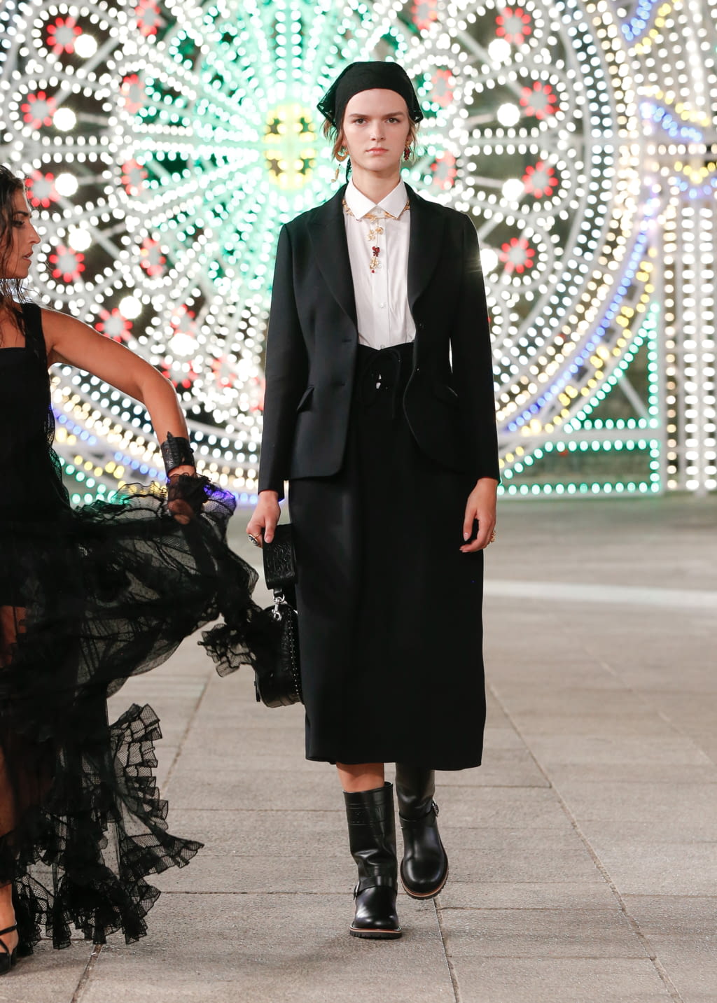 Fashion Week Paris Resort 2021 look 68 from the Christian Dior collection 女装
