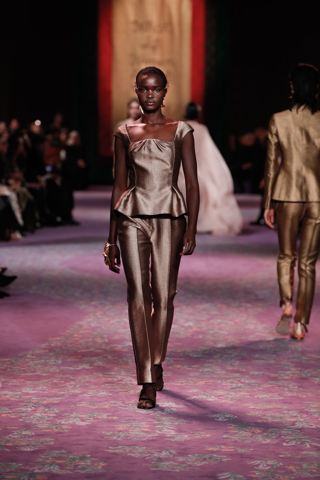 Fashion Week Paris Spring/Summer 2020 look 10 de la collection Christian Dior couture