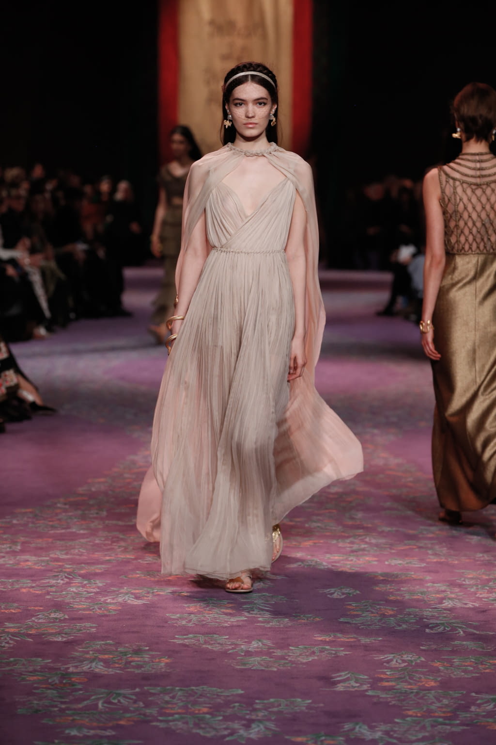 Fashion Week Paris Spring/Summer 2020 look 26 from the Christian Dior collection couture