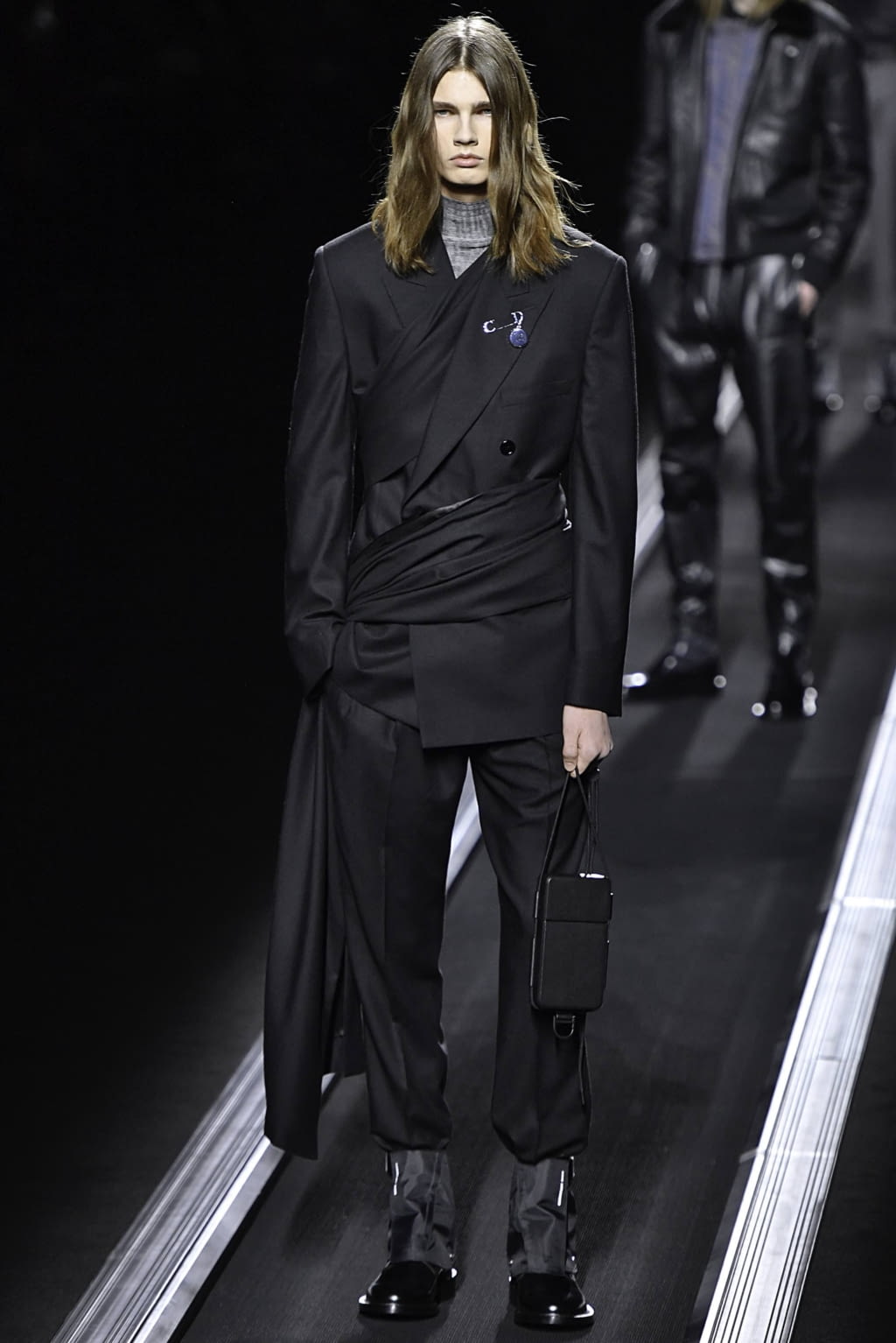 Fashion Week Paris Fall/Winter 2019 look 5 de la collection Dior Men menswear