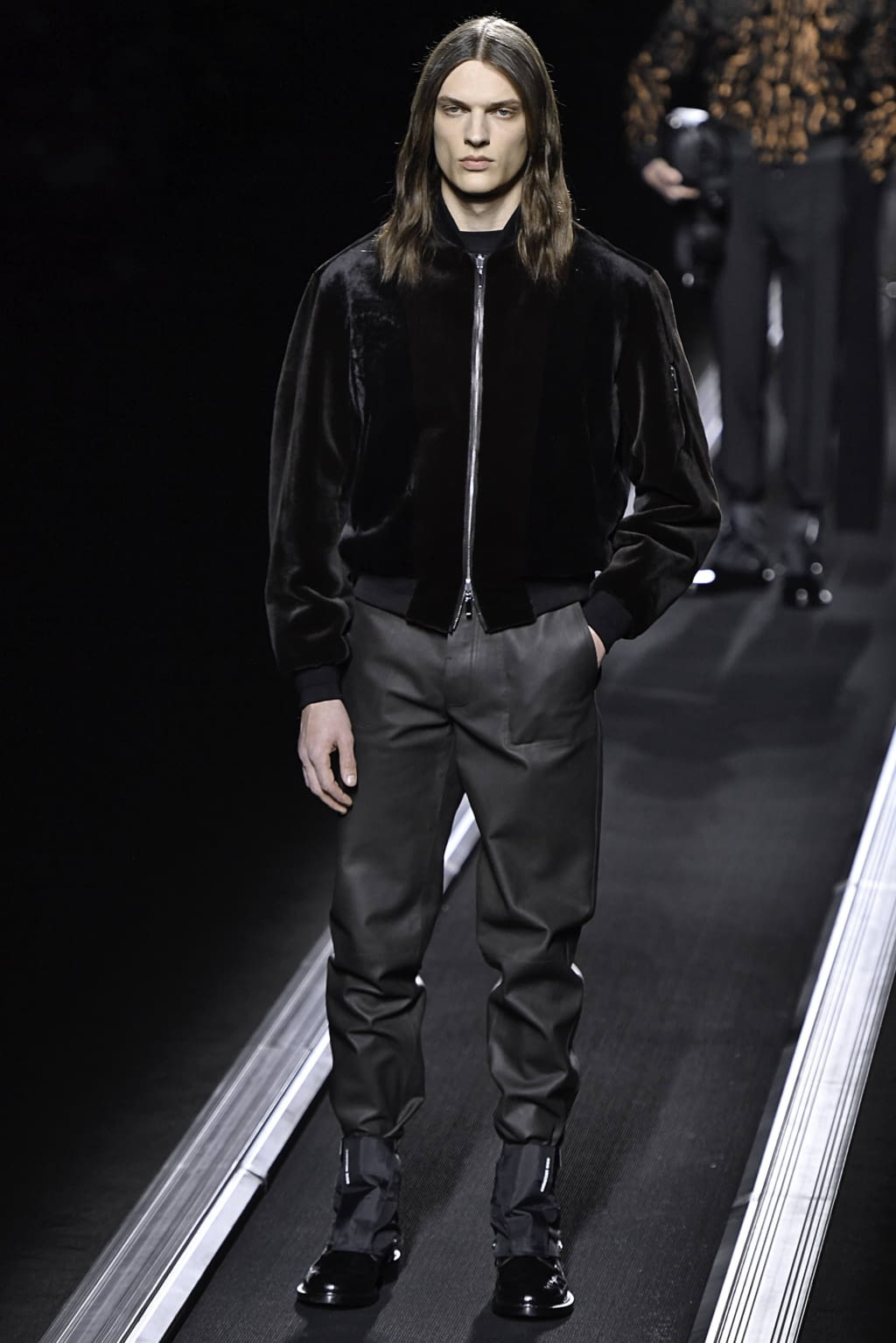 Fashion Week Paris Fall/Winter 2019 look 13 from the Dior Men collection 男装