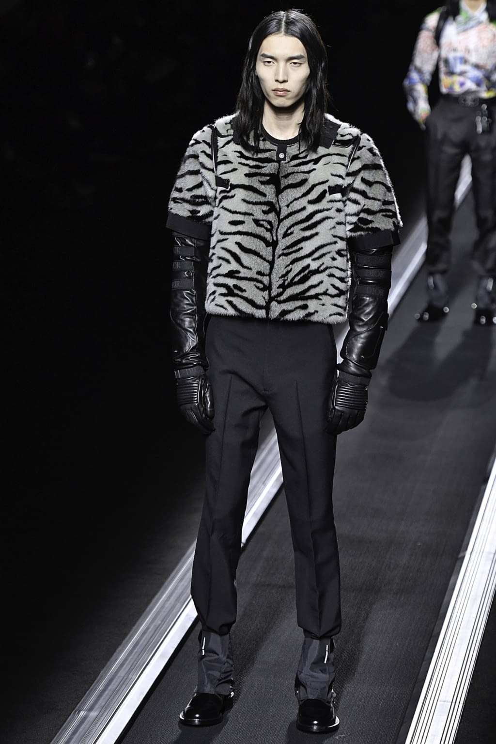 Fashion Week Paris Fall/Winter 2019 look 21 de la collection Dior Men menswear