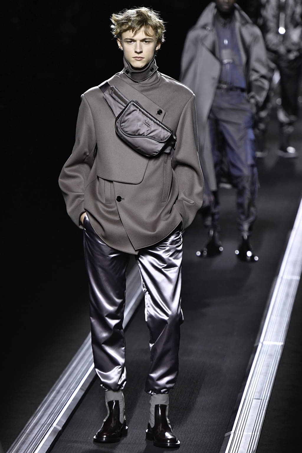 Fashion Week Paris Fall/Winter 2019 look 37 from the Dior Men collection 男装