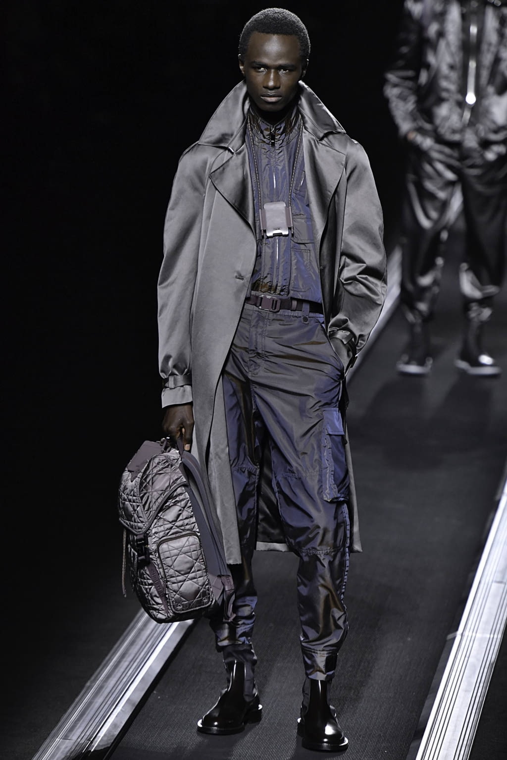 Fashion Week Paris Fall/Winter 2019 look 36 de la collection Dior Men menswear