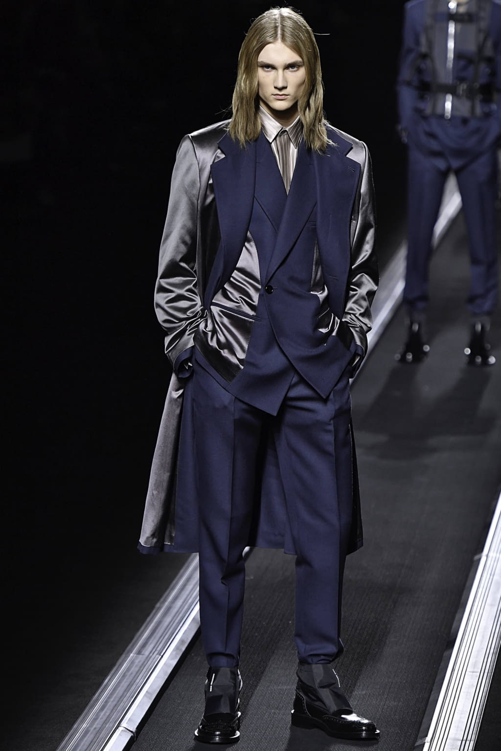 Fashion Week Paris Fall/Winter 2019 look 39 from the Dior Men collection 男装