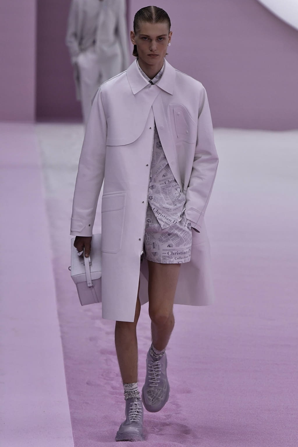 Fashion Week Paris Spring/Summer 2020 look 20 from the Dior Men collection 男装