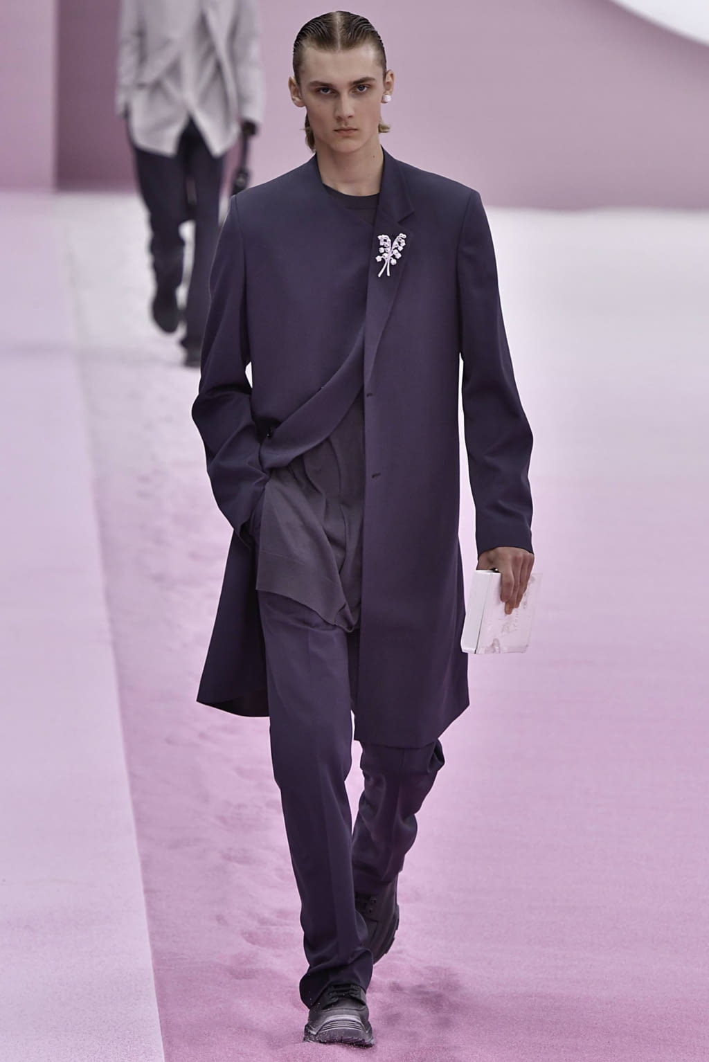 Fashion Week Paris Spring/Summer 2020 look 44 from the Dior Men collection menswear