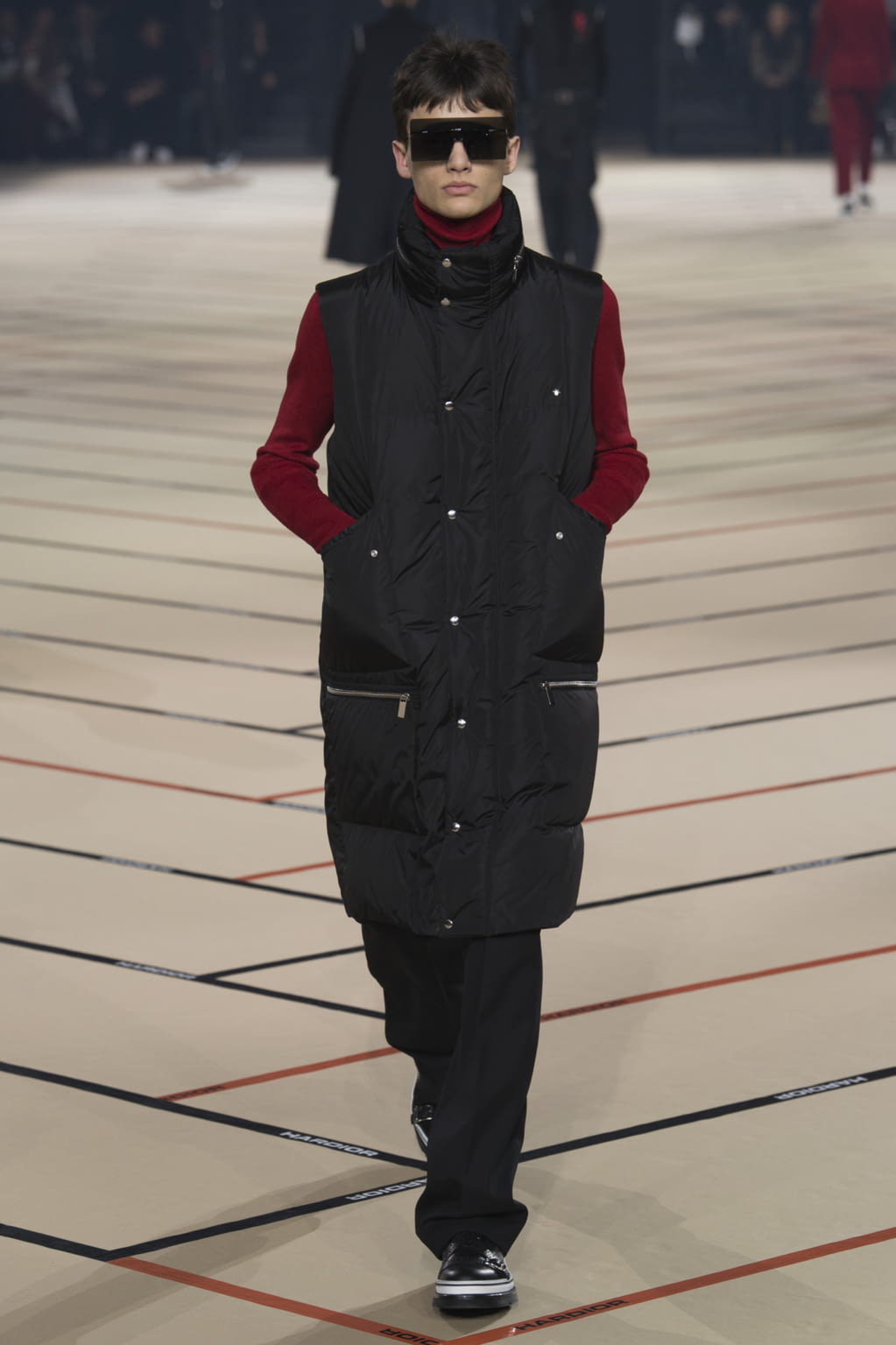 Fashion Week Paris Fall/Winter 2017 look 10 from the Dior Homme collection menswear