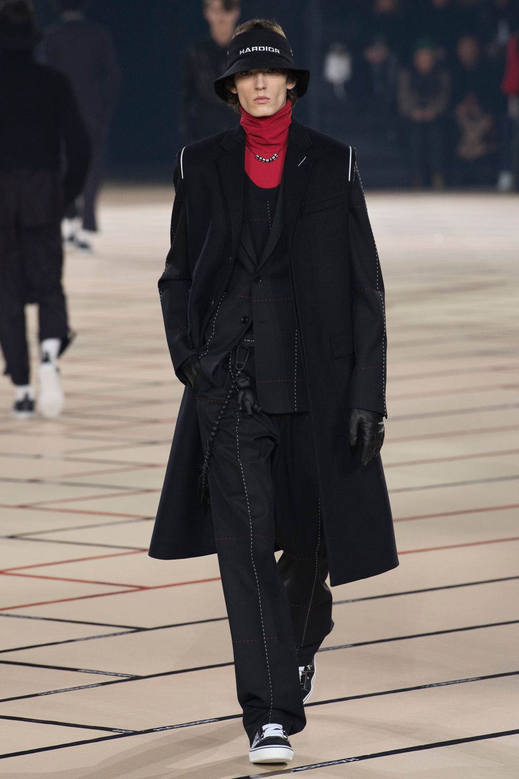 Fashion Week Paris Fall/Winter 2017 look 12 from the Dior Homme collection menswear