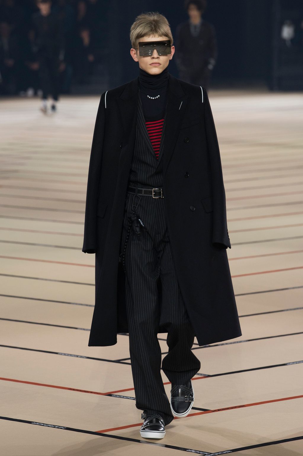 Fashion Week Paris Fall/Winter 2017 look 4 from the Dior Men collection menswear