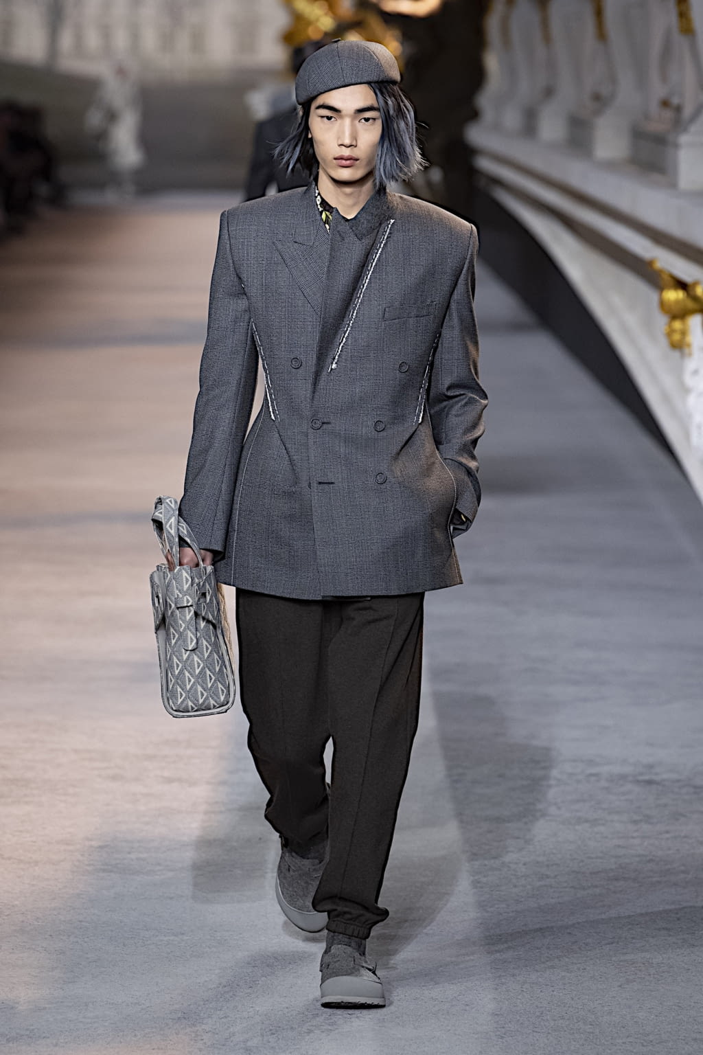 Fashion Week Paris Fall/Winter 2022 look 12 de la collection Dior Men menswear