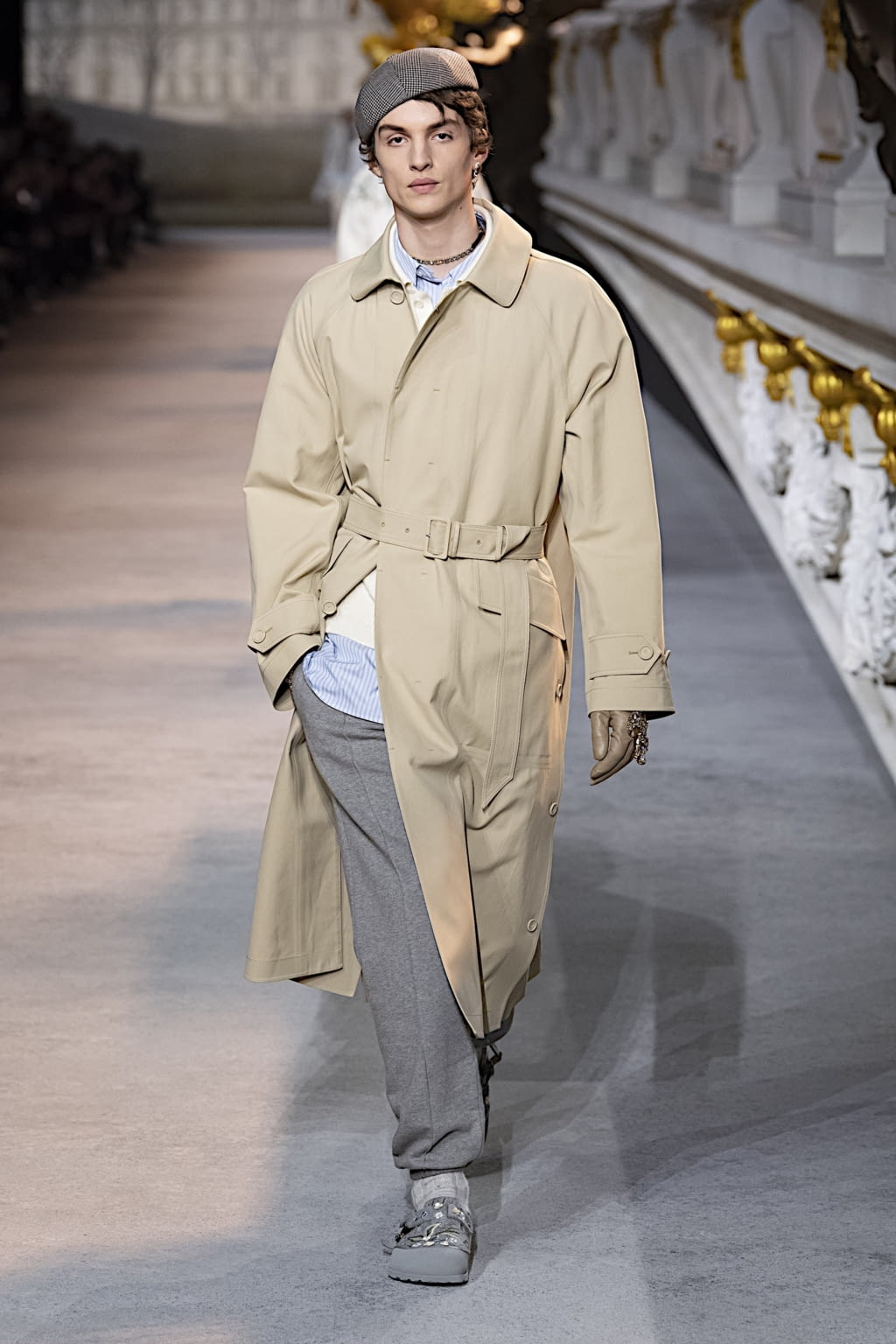 Fashion Week Paris Fall/Winter 2022 look 23 de la collection Dior Men menswear