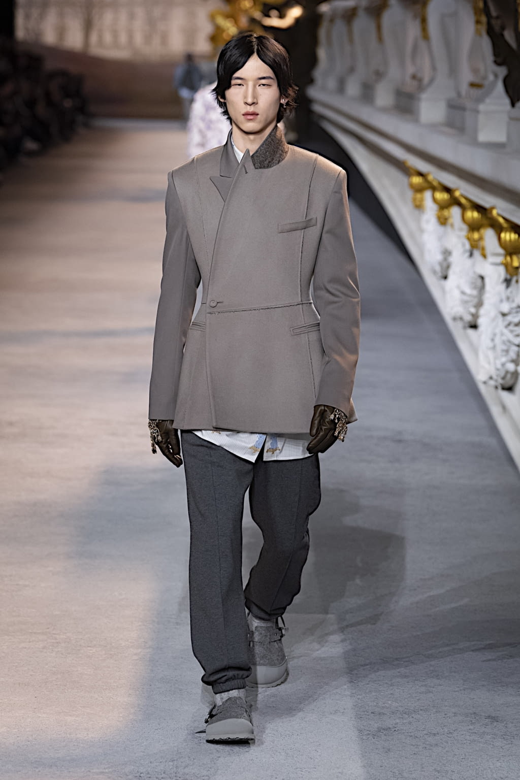 Fashion Week Paris Fall/Winter 2022 look 41 from the Dior Men collection menswear