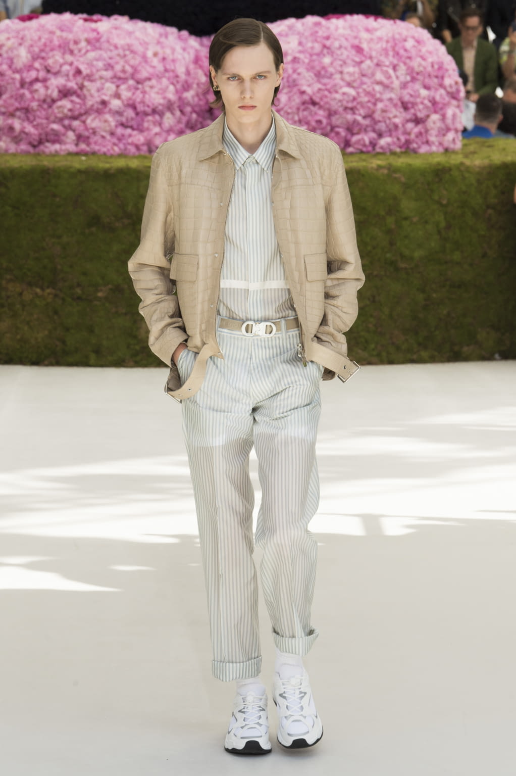 Fashion Week Paris Spring/Summer 2019 look 17 from the Dior Men collection 男装