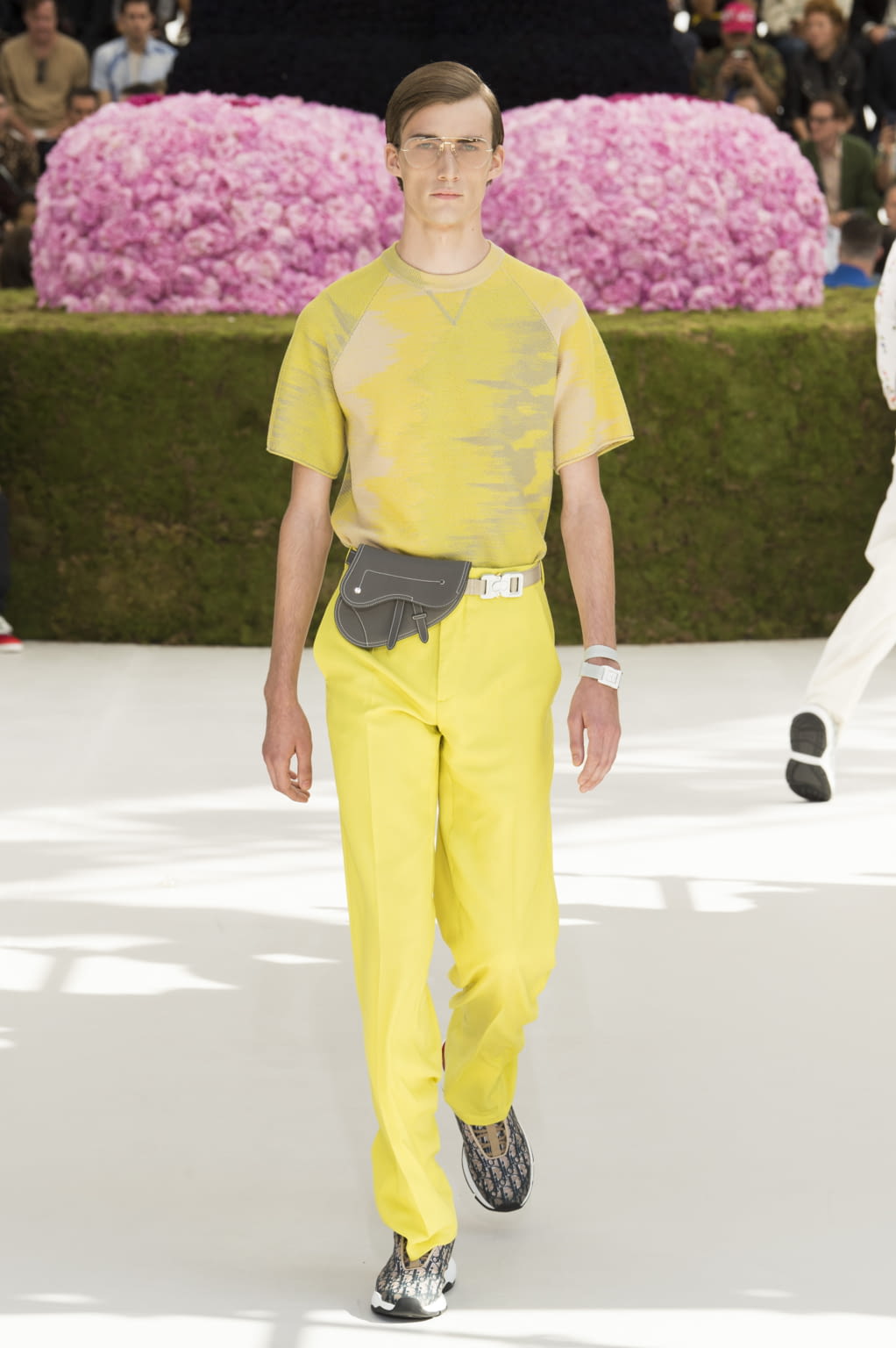 Fashion Week Paris Spring/Summer 2019 look 33 from the Dior Men collection 男装