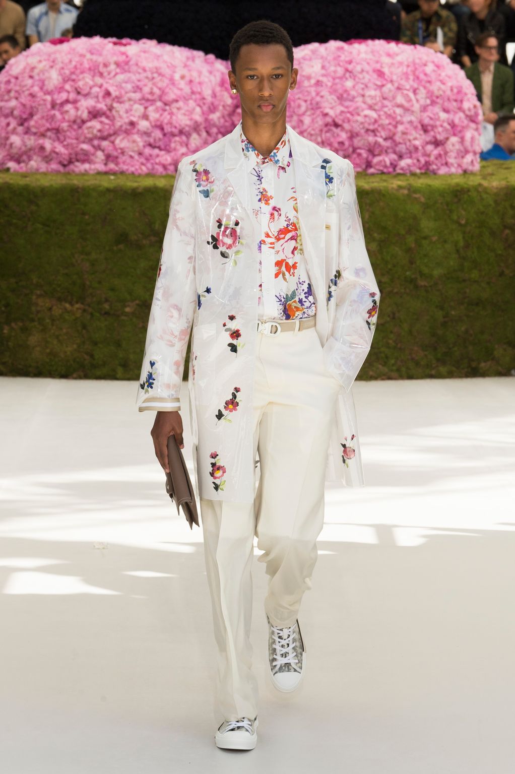 Fashion Week Paris Spring/Summer 2019 look 35 from the Dior Men collection menswear