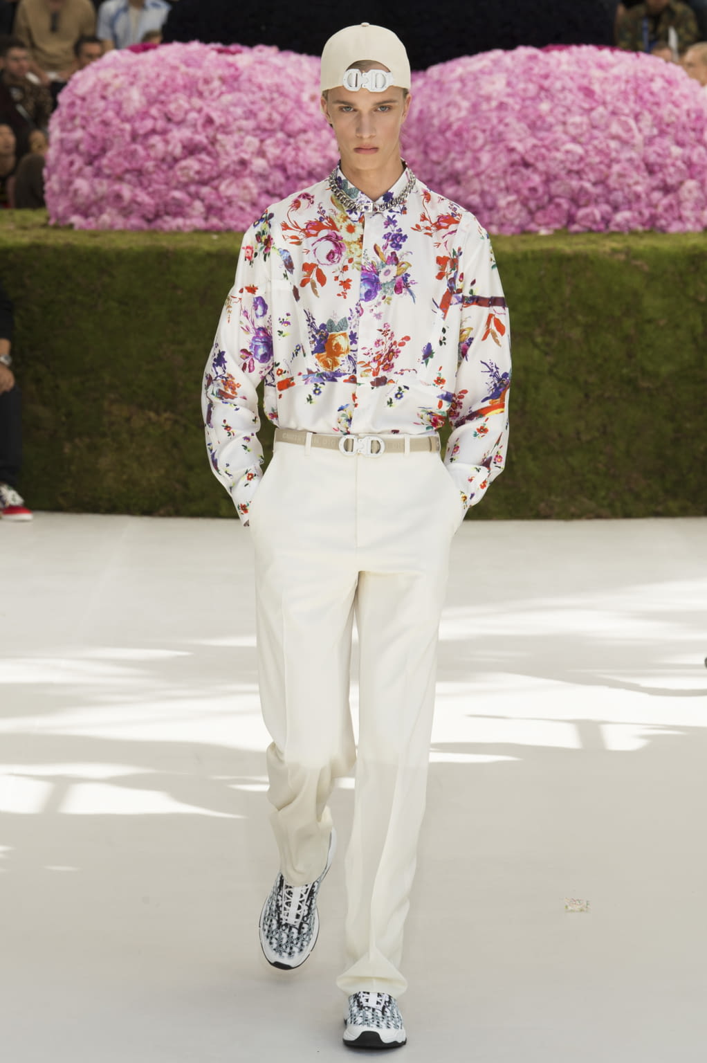 Fashion Week Paris Spring/Summer 2019 look 36 from the Dior Men collection menswear