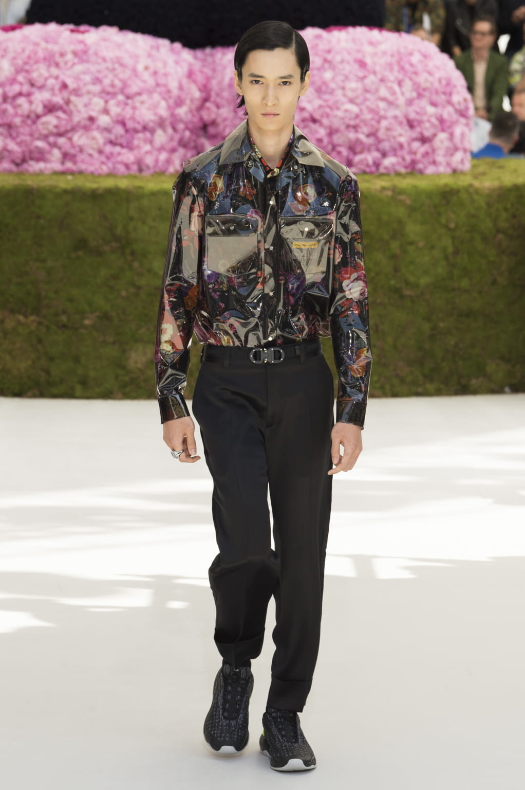 Fashion Week Paris Spring/Summer 2019 look 46 from the Dior Men collection 男装